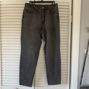 Black mom jeans